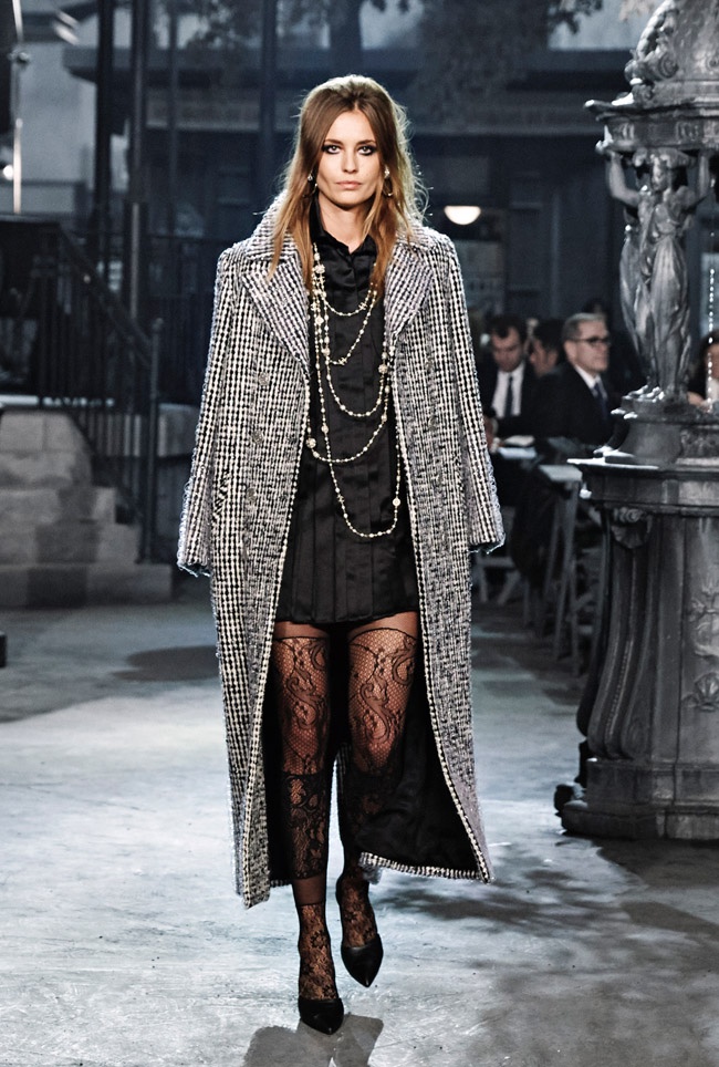 Znalezione obrazy dla zapytania chanel pre fall 2016