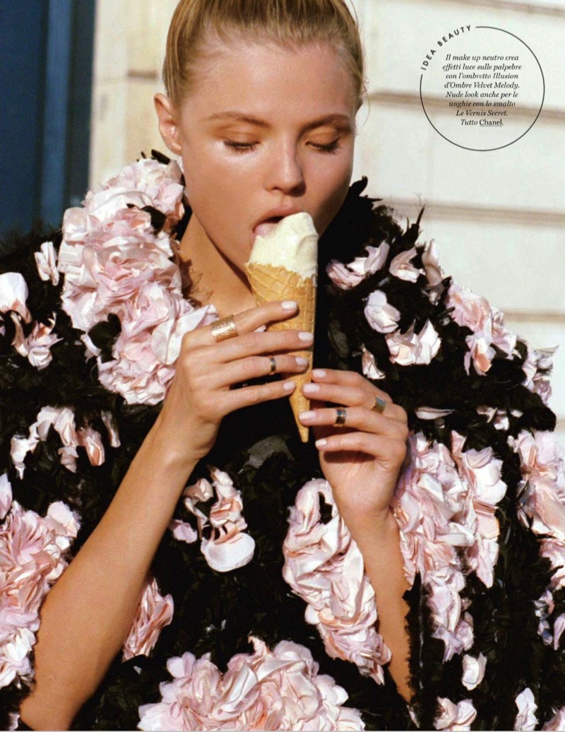 Magdalena-Frackowiak-Elle-Italy-January-2016-Editorial10