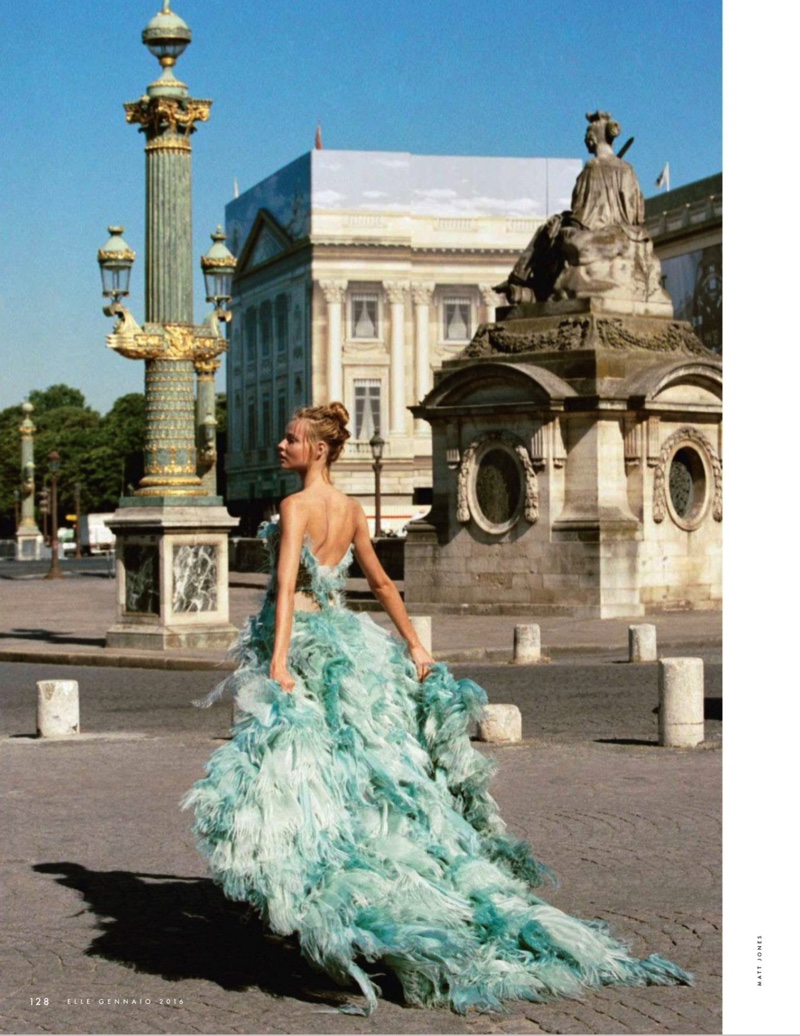 Magdalena-Frackowiak-Elle-Italy-January-2016-Editorial11