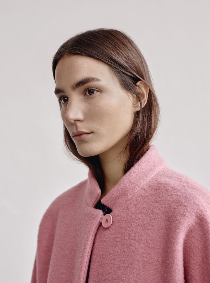 Mango launches its December 2015 lookbook for women