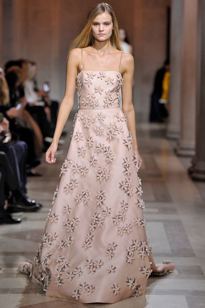 A look from Carollina Herrera's fall-winter 2016 collection