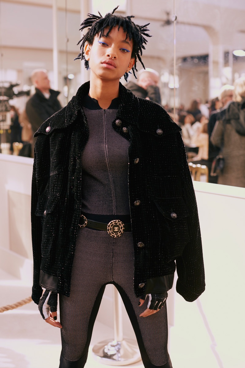 Willow Smith attends the fall-winter 2016 Chanel show during Paris Fashion Week. Photo: Lea Colombo / Chanel