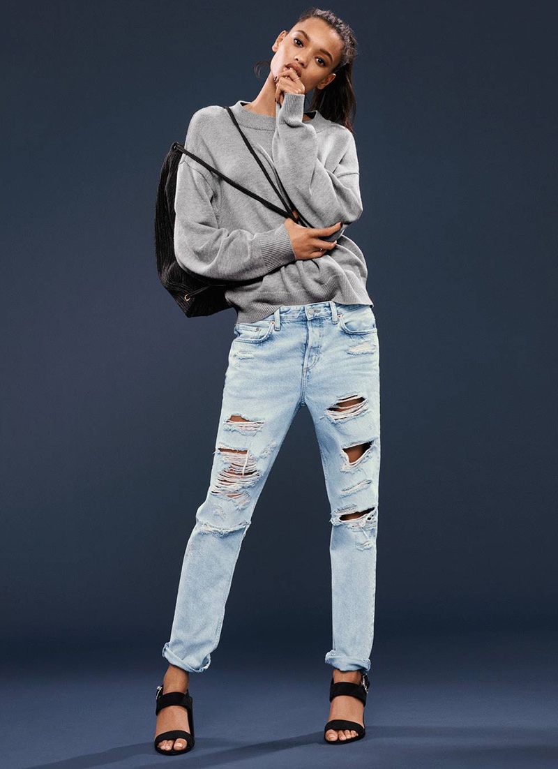 H&M Knit Sweater, Backpack, Boyfriend Low Ripped Jeans and Imitation Suede Sandals