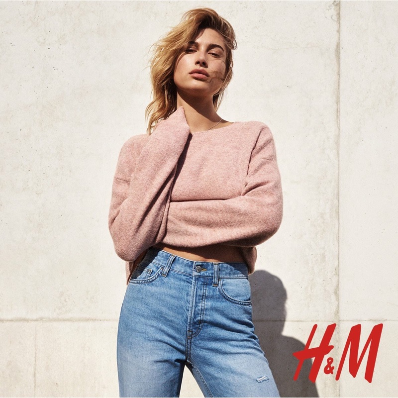 H&M Oversized Sweater and Straight Regular Trashed Jeans