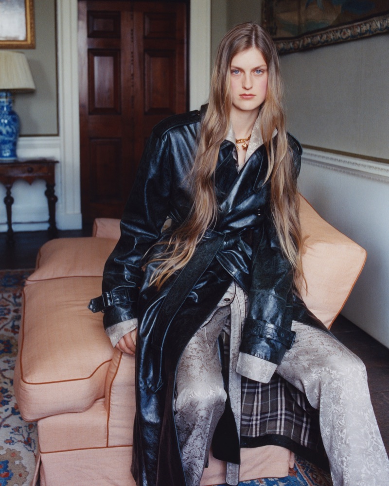 Burberry Winter 2025 Кампания03