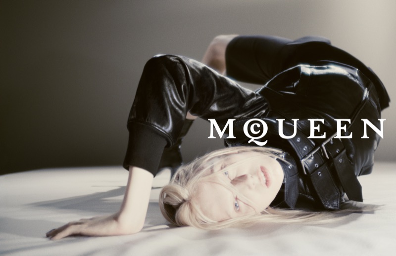 Alexander mcqueen fall winter 2025 campaign01