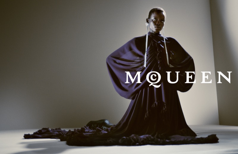 Alexander mcqueen fall winter 2025 campaign03