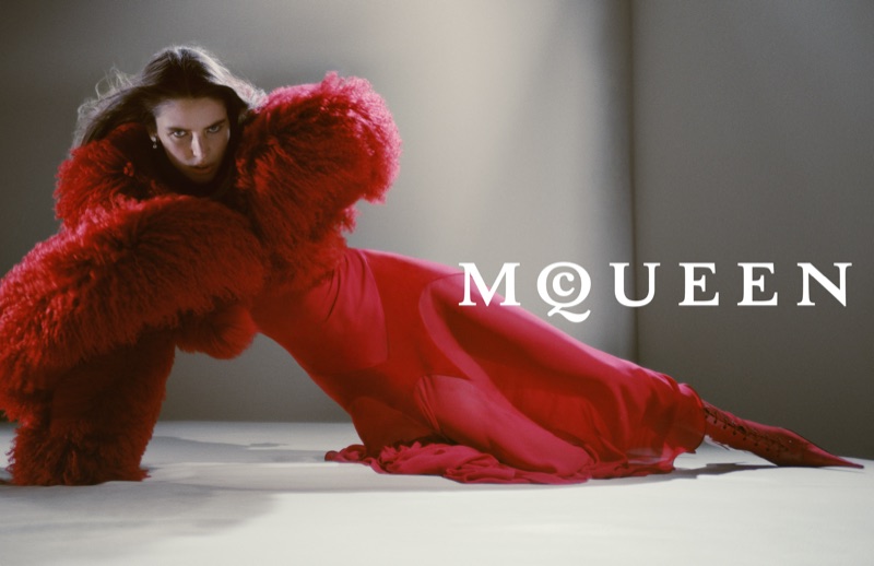 Alexander mcqueen fall winter 2025 campaign04