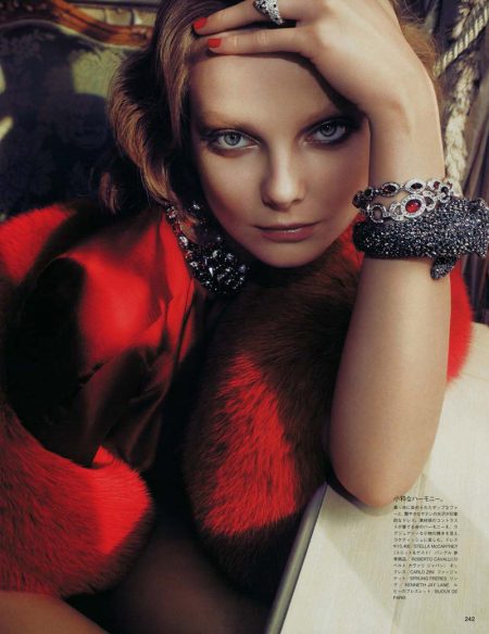 Eniko Mihalik by Camilla Akrans in Red Star | Vogue Nippon August 2010 Eniko Mihalik by Camilla Akrans in Red Star | Vogue Nippon August 2010