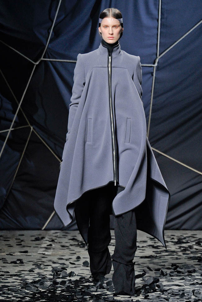 Gareth Pugh Fall 2012 | Paris Fashion Week