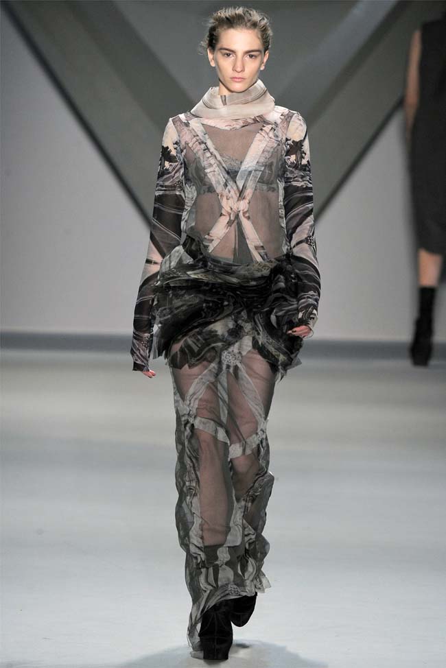 Vera Wang Fall 2012 | New York Fashion Week