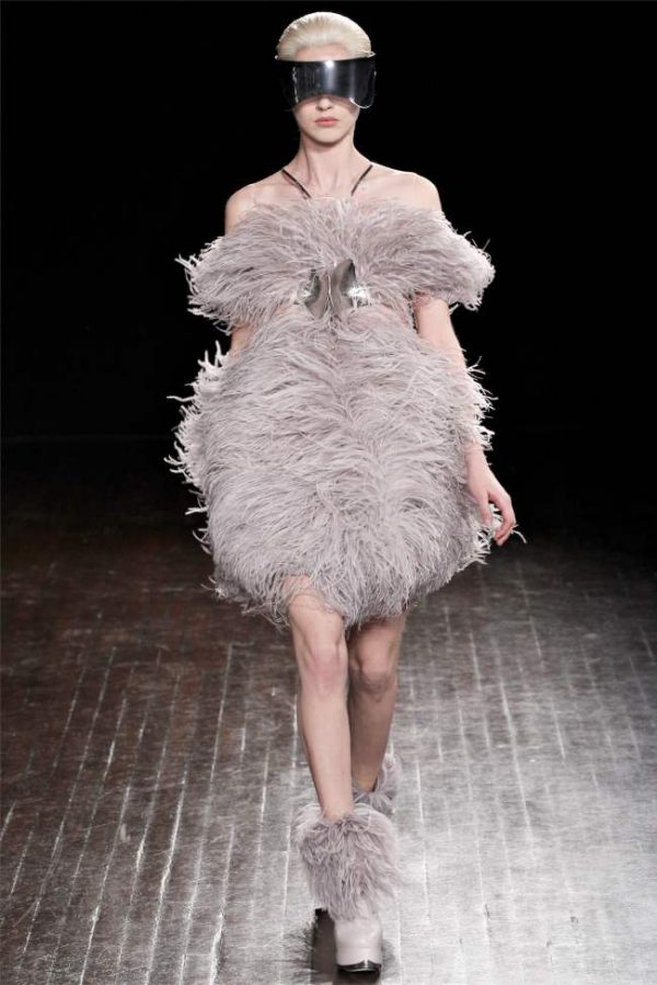 Alexander McQueen Fall 2012 | Paris Fashion Week – Fashion Gone Rogue