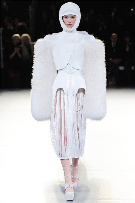 Mugler Fall 2012 | Paris Fashion Week | Fashion Gone Rogue