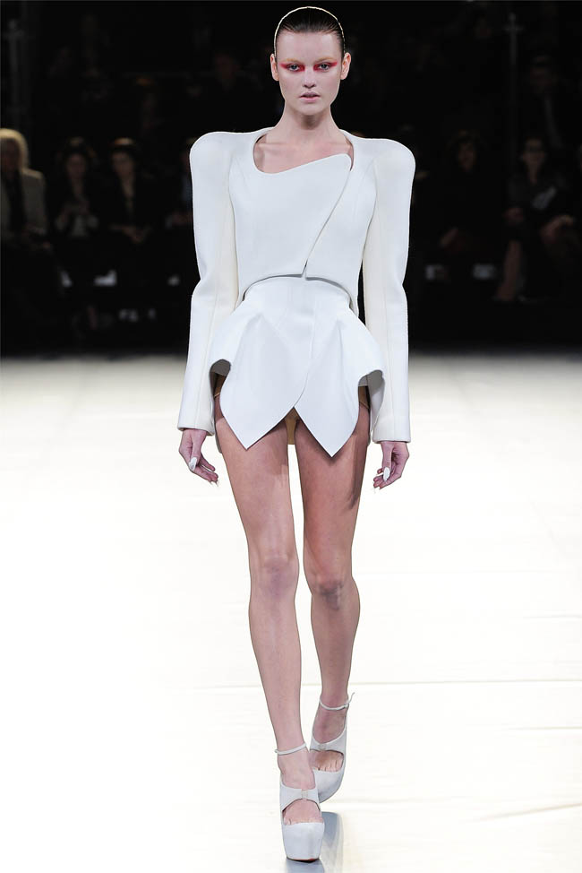 Mugler Fall 2012 | Paris Fashion Week | Fashion Gone Rogue