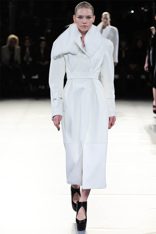 Mugler Fall 2012 | Paris Fashion Week | Fashion Gone Rogue