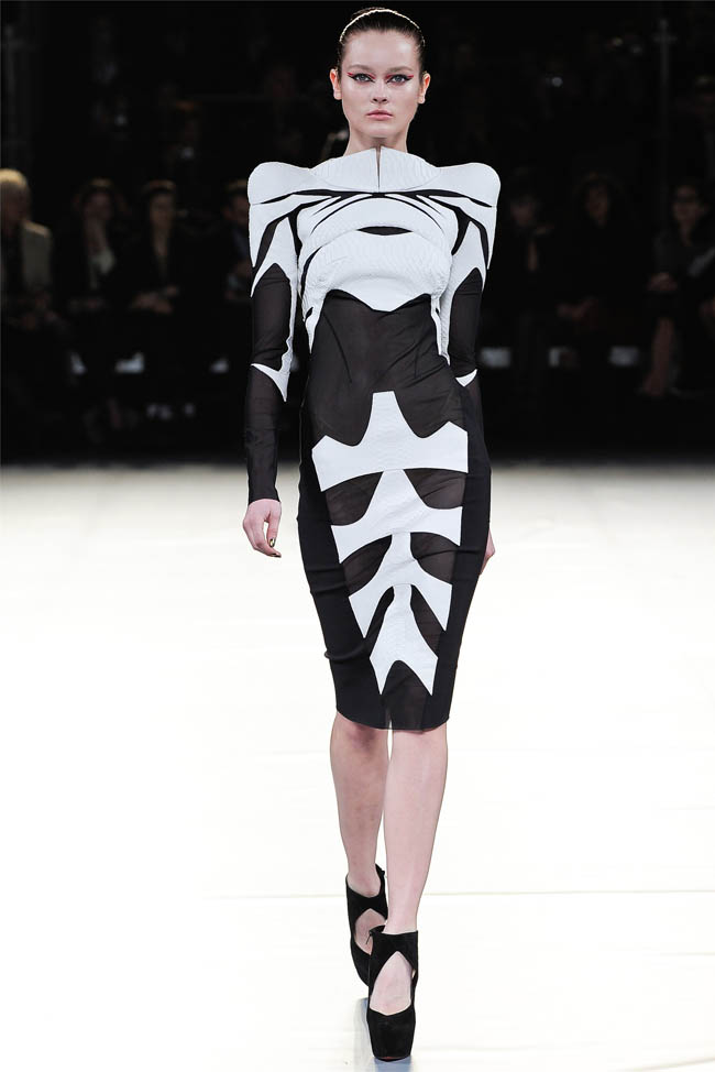 Mugler Fall 2012 | Paris Fashion Week | Fashion Gone Rogue