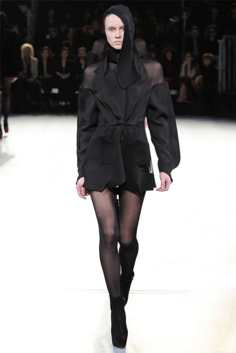 Mugler Fall 2012 | Paris Fashion Week | Fashion Gone Rogue