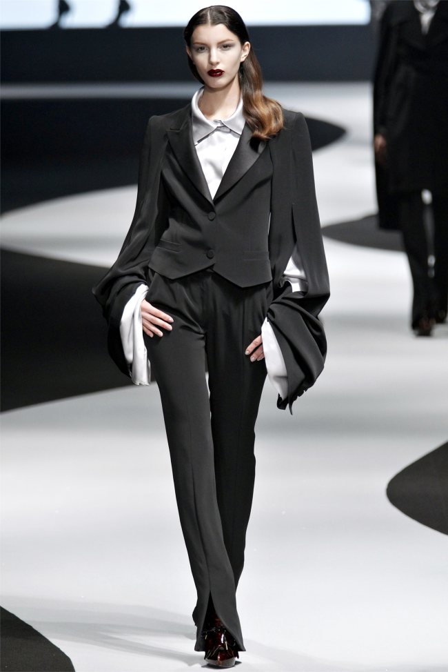 Viktor & Rolf Fall 2012 | Paris Fashion Week