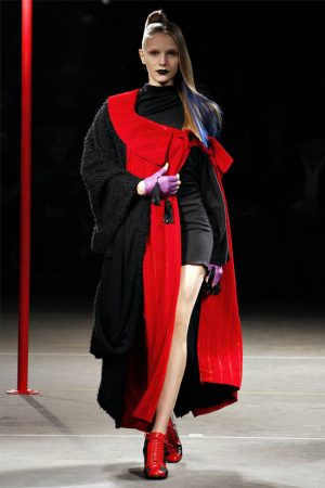 Yohji Yamamoto Fall 2012 | Paris Fashion Week – Fashion Gone Rogue