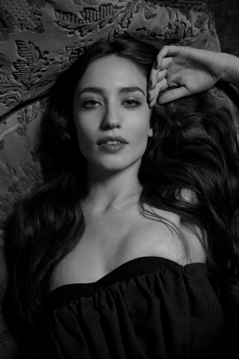 Lizzie Jagger Seduces in Images by Eric Guillemain