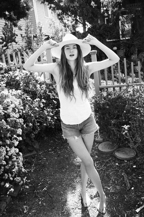 Shailene01