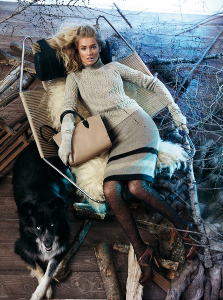Toni Garrn & Querelle Jansen Exude Pure Elegance for Max Mara Studio's Fall 2012 Campaign Toni Garrn & Querelle Jansen Exude Pure Elegance for Max Mara Studio's Fall 2012 Campaign