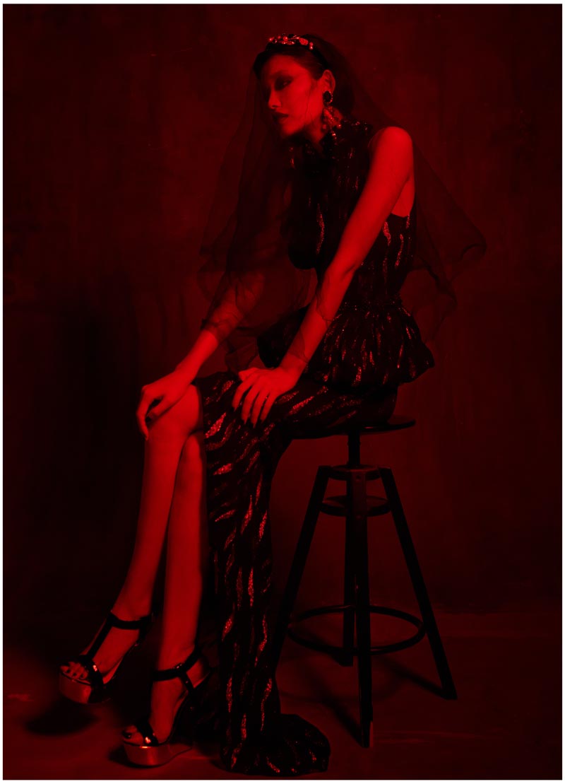 Dima Hohlov Lenses the Sublime for Modern Weekly China September 2012