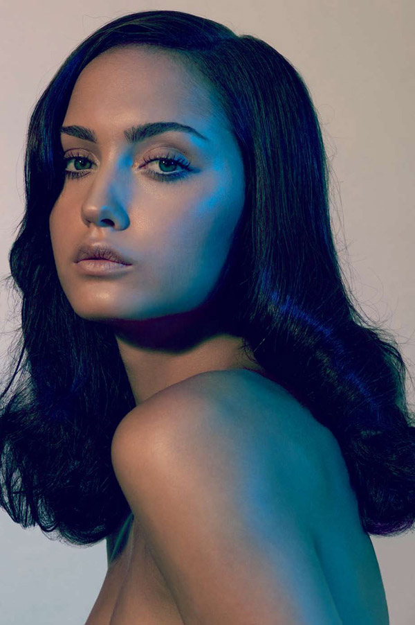 Anna Canterot & Kelsey Rogers by Diana Georgie in Night Lights