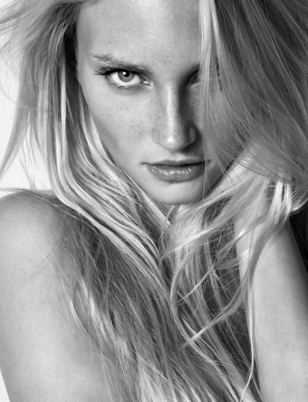 Wiener Models | Belinda Hirt by George Livieratos