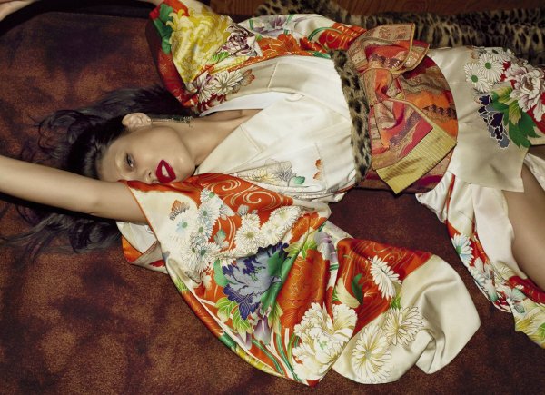 Morning Beauty | Bianca Balti by Camilla Akrans
