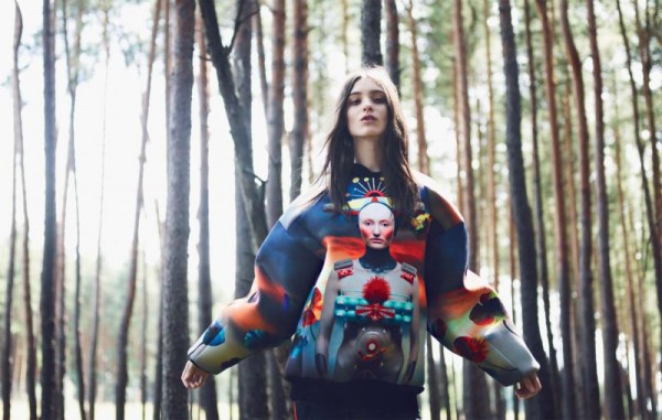 Carolina Thaler Embraces Grunge Style for Sleek Magazine Carolina Thaler Embraces Grunge Style for Sleek Magazine
