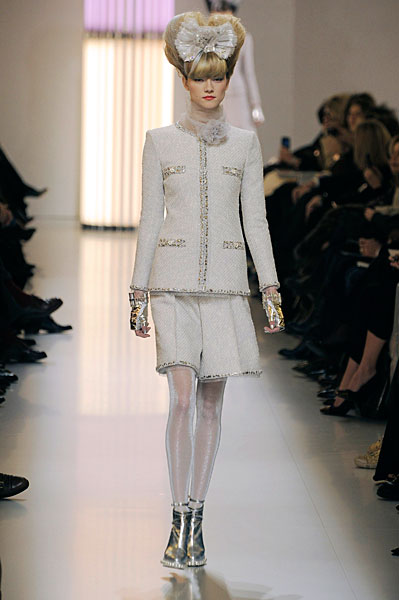 Paris Haute Couture | Chanel Spring 2010 Couture