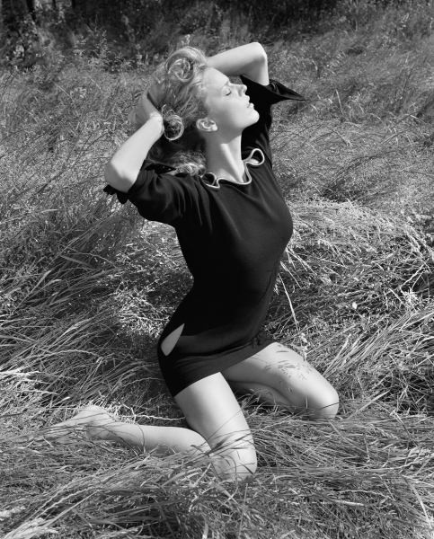 Morning Beauty | Eva Herzigova by Liz Collins