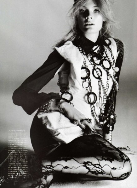 Constance Jablonski by Kacper Kasprzyk in White Light in Soft Shadows Constance Jablonski by Kacper Kasprzyk in White Light in Soft Shadows