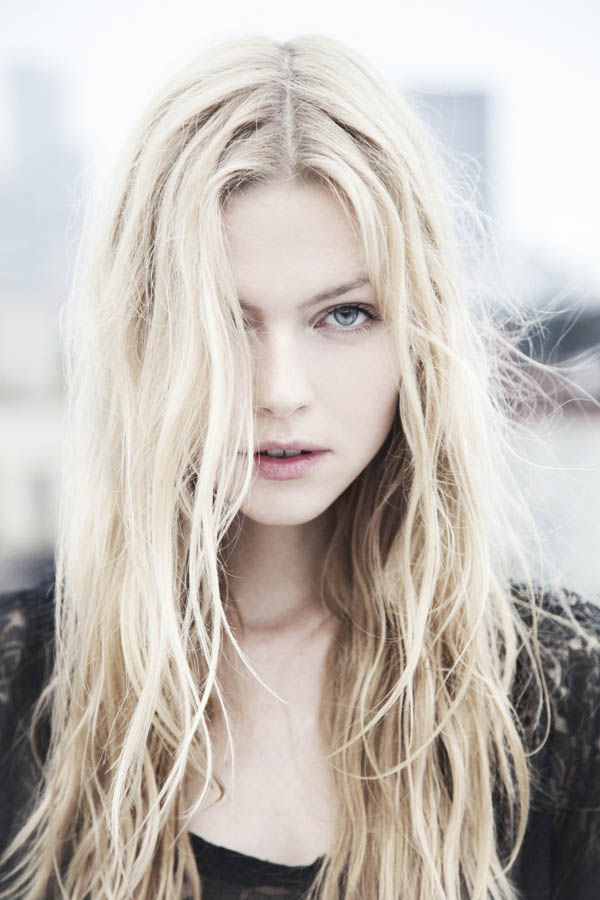 Portrait | Corinna Drengk by Josefina Bietti