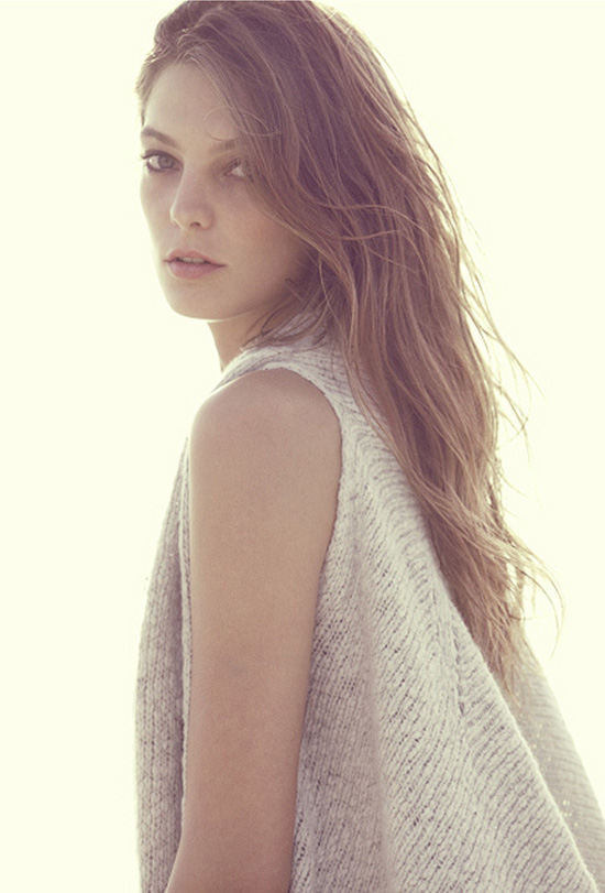 Morning Beauty | Daria Werbowy by Derek Kettela