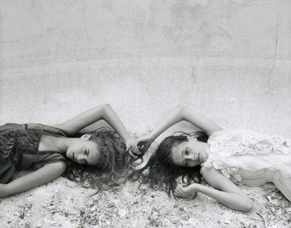 Photo of the Day | Together & Alone