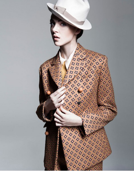 Claudia and Molly Don Ladylike Fall Looks for Photographer Fernando Forero Claudia and Molly Don Ladylike Fall Looks for Photographer Fernando Forero