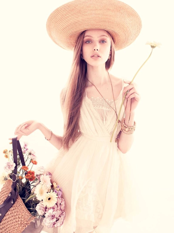 Frida Gustavsson by Andreas Sjodin for Vogue Nippon June 2010 | Morning Flowers