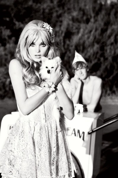 Guess Spring 2011 Campaign | Elsa, Alyssa & Kate by Ellen von Unwerth Guess Spring 2011 Campaign | Elsa, Alyssa & Kate by Ellen von Unwerth