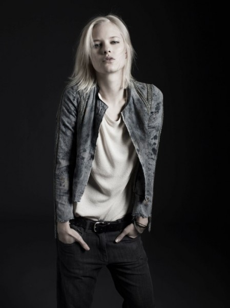 Hannah Holman for Iro Spring 2011 Campaign by Alex Cayley (Preview) Hannah Holman for Iro Spring 2011 Campaign by Alex Cayley (Preview)
