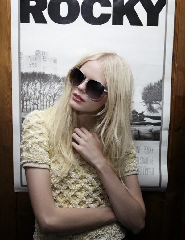Isa Asklof by Ruben Vega for Vanidad December 2010
