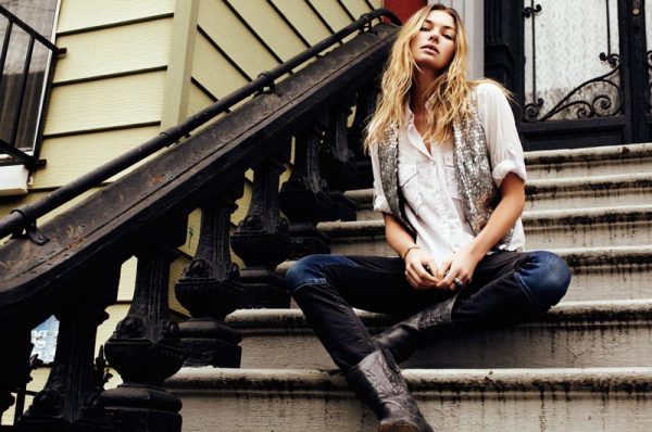 Jessica Hart for Maison Scotch "Été Blanc" Campaign by Benny Horne Jessica Hart for Maison Scotch "Été Blanc" Campaign by Benny Horne