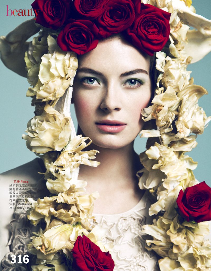Julia Dunstall by Yossi Michaeli for Vogue Taiwan
