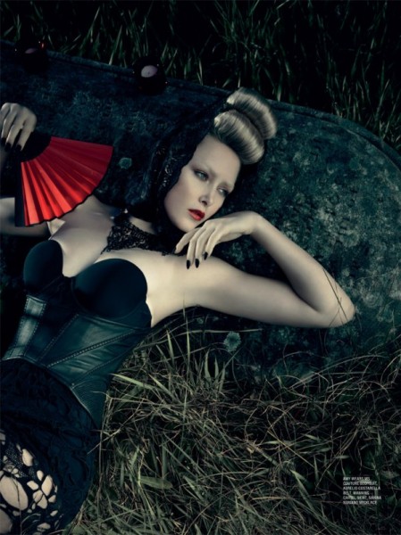 Laura & Rachel by Julie Healy for Karen Magazine #11 Laura & Rachel by Julie Healy for Karen Magazine #11