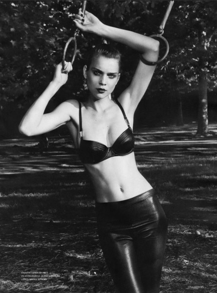 Kim Noorda & Bette Franke for L'Officiel Netherlands September 2010 Kim Noorda & Bette Franke for L'Officiel Netherlands September 2010