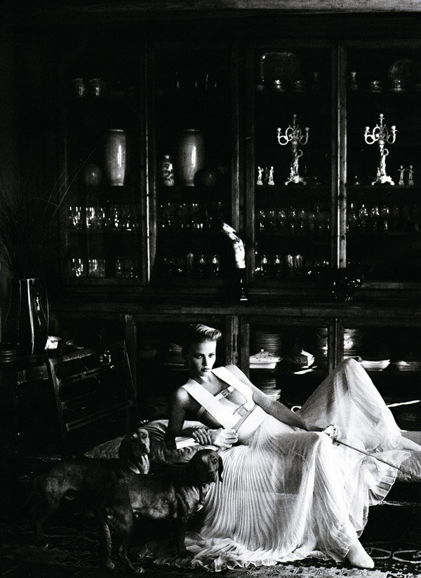 Lara Stone by Mario Testino for Vogue US January 2011