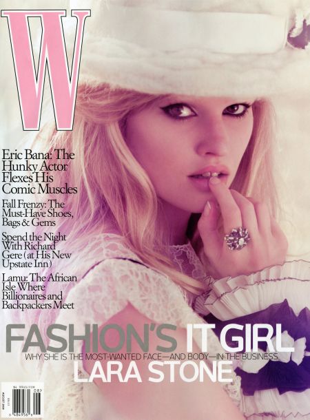 W August 2009 – Lara Stone by Steven Klein