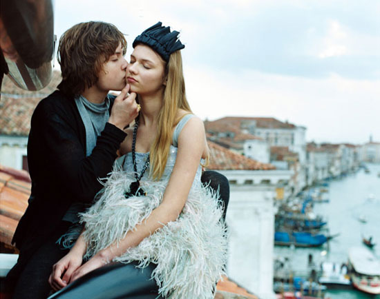 Photo of the Day | Young Love