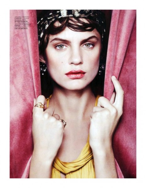 Regina Feoktistova by Benny Horne for Vogue Turkey February 2011 Regina Feoktistova by Benny Horne for Vogue Turkey February 2011